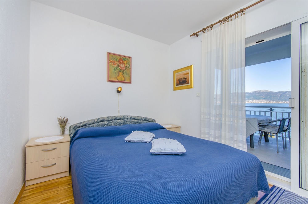 Apartment (A1)