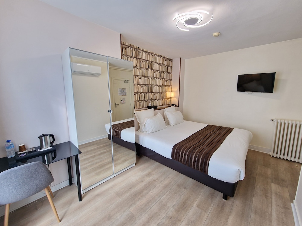 Standard Room photo 3