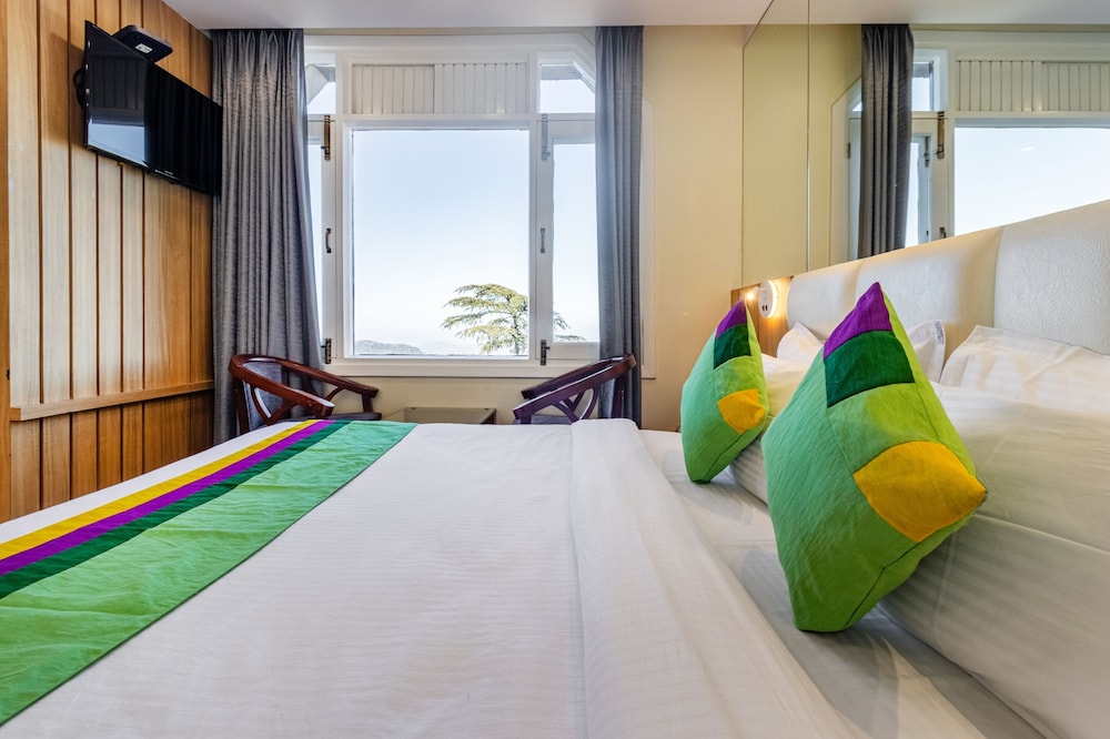 Deluxe Honeymoon Suite With Valley View photo 3