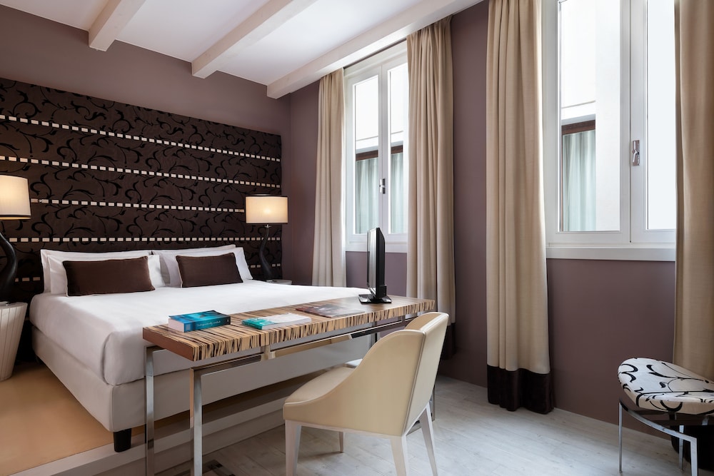Superior Junior Suite