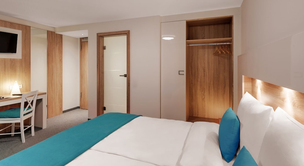 Standard Double Room (Plus) photo 2