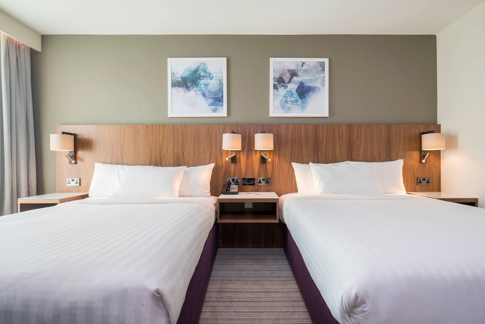 Family Room, 2 Double Beds - Photo 3
