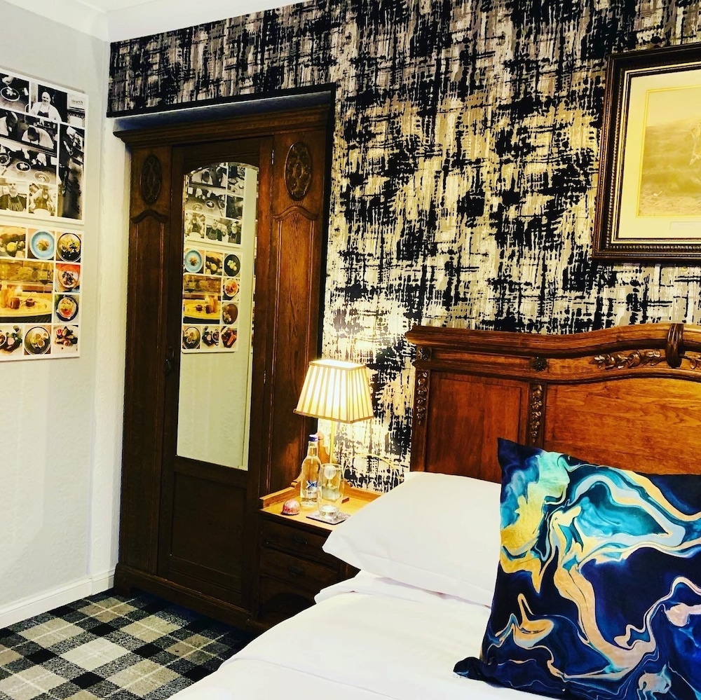Superior Double Room, Ensuite, Garden View photo 2
