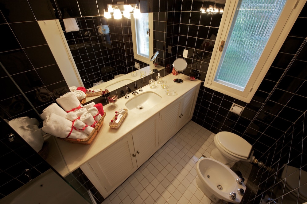 Superior Triple Room photo 2