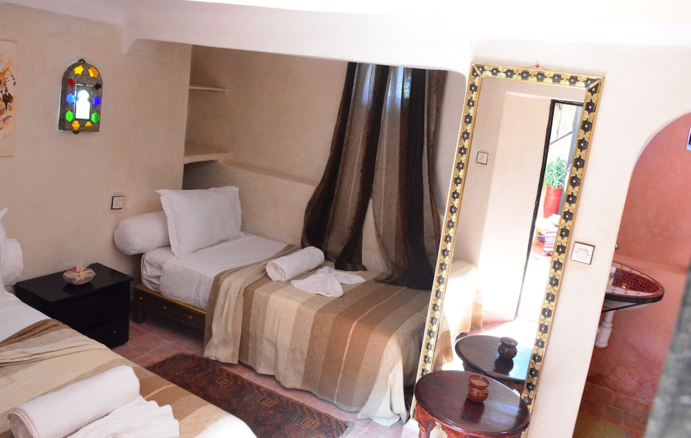Classic Double or Twin Room, Non Smoking, Valley View photo 3