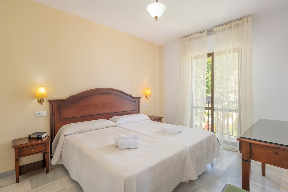 Apartment, 2 Bedrooms, Terrace, Sea View photo 2