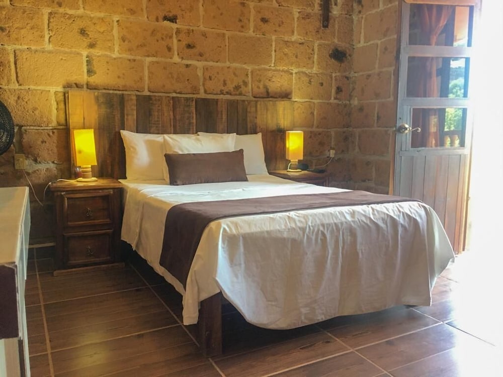 Standard Room - Photo 2