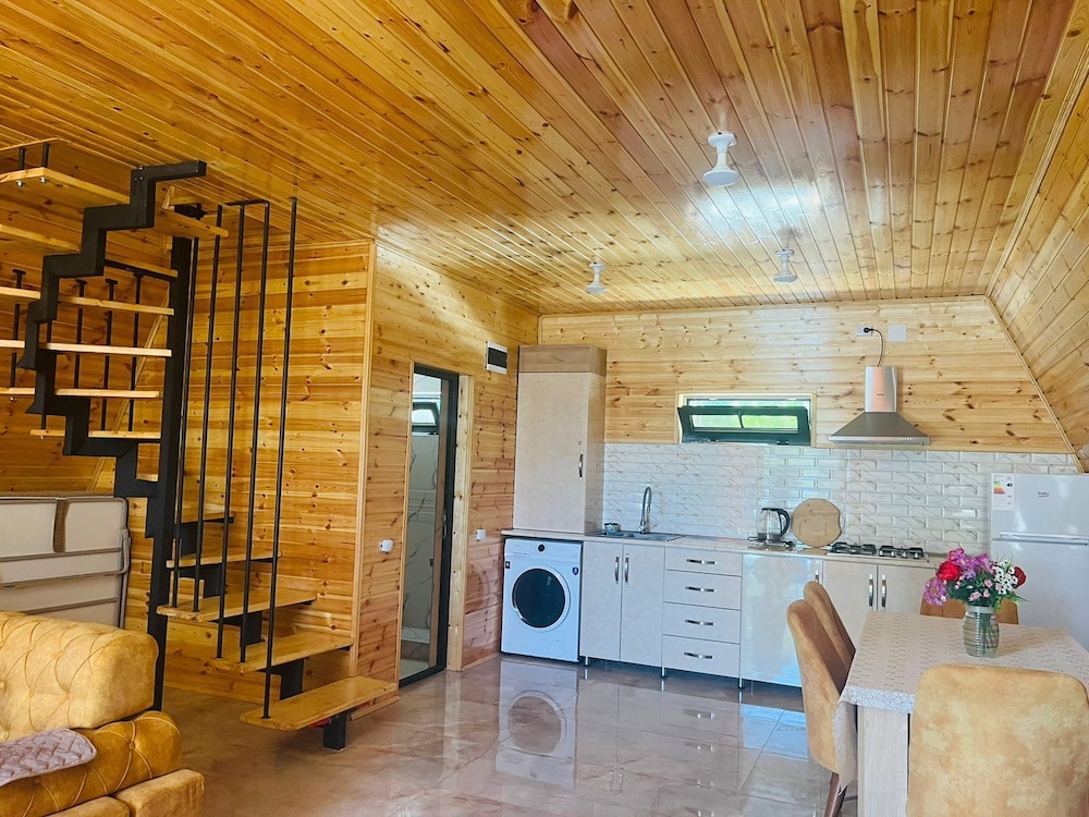 Deluxe Chalet photo 3