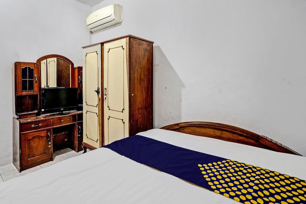 Economy Double Room photo 2