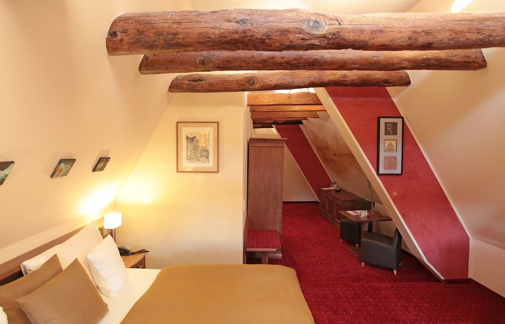 Deluxe Double Room photo 2
