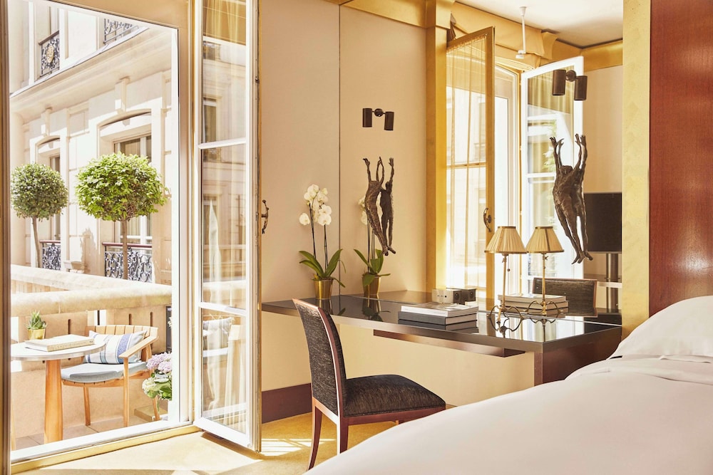 Room, 1 King Bed, Balcony