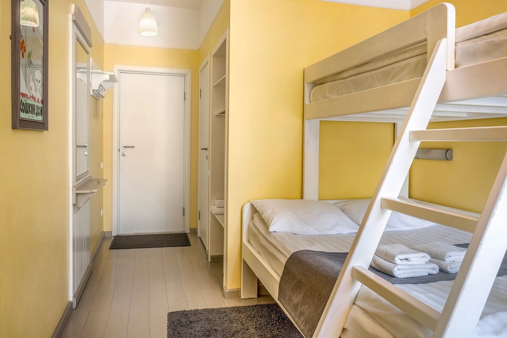 Standard Triple Room photo 3