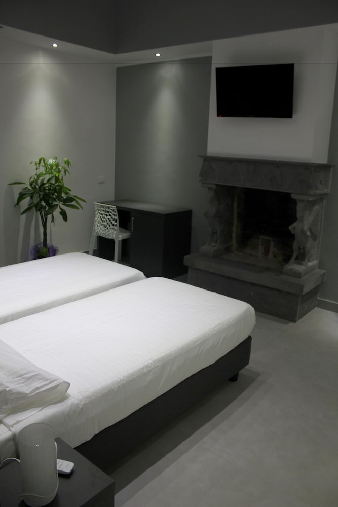 Luxury Double Or Twin Room, Balcony, City View photo 1