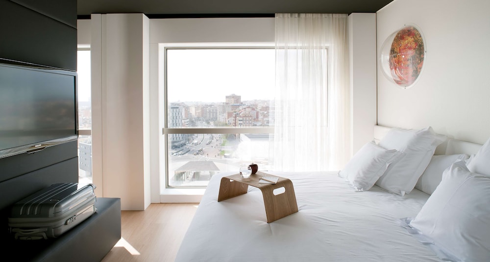 Suite (Orbital) photo 2