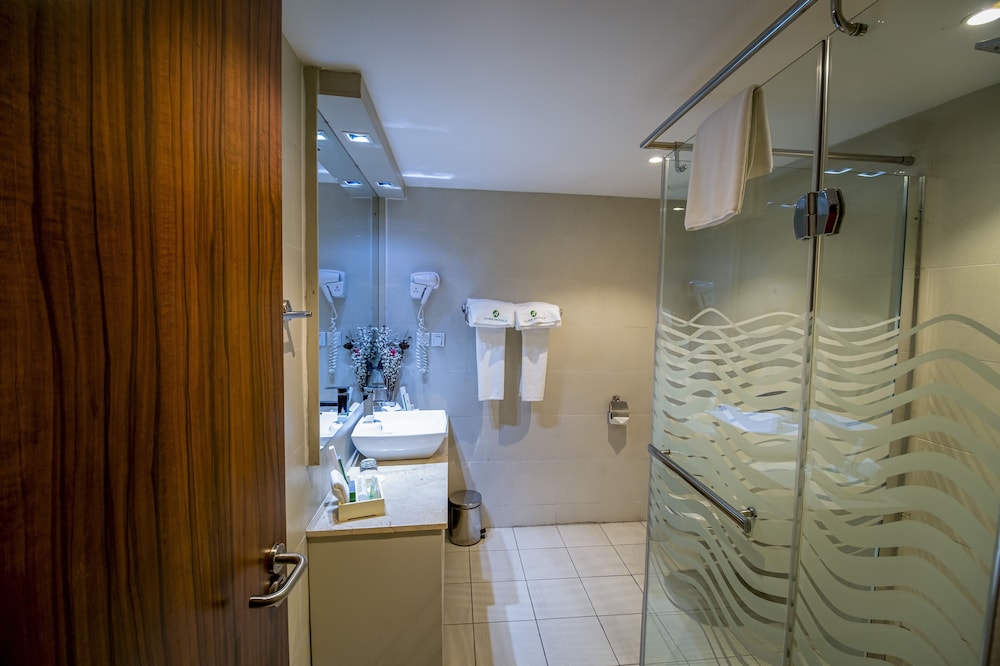 Deluxe Room - Photo 3