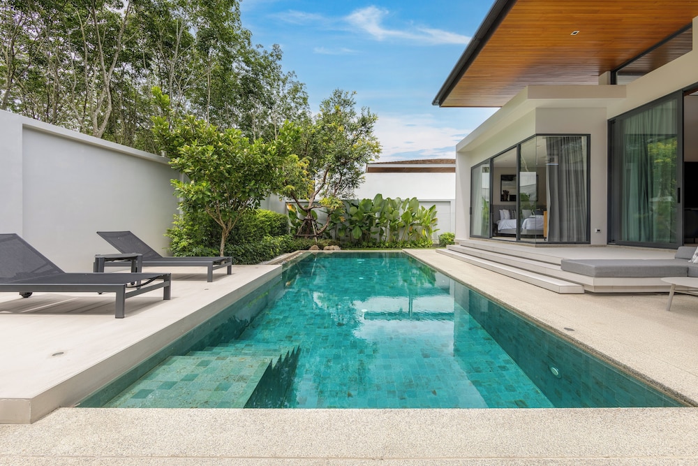 Deluxe Villa, 3 Bedrooms, Pool View photo 3