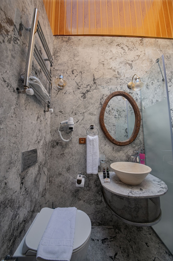 Standard Room - Photo 18
