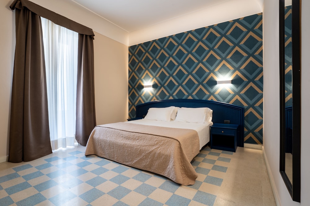 Classic Room - Photo 1