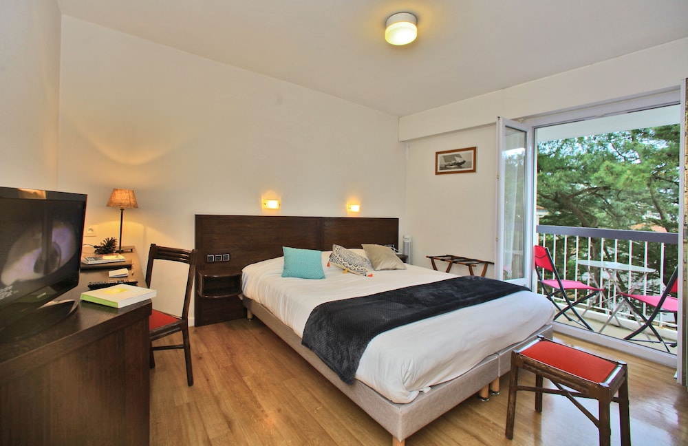 Family Suite, Balcony - Photo 2