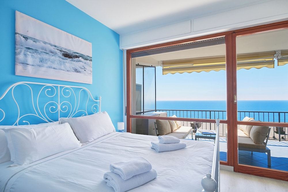 Apartment (2 Bedrooms)