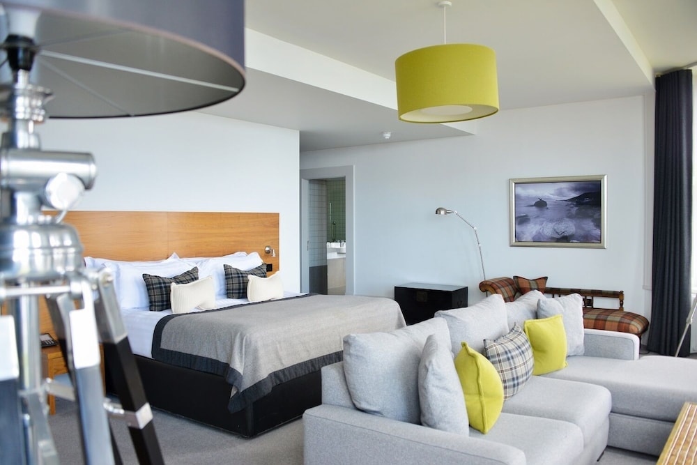 Classic Suite, Balcony, Sea View photo 3