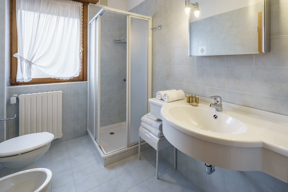 Standard Triple Room photo 3