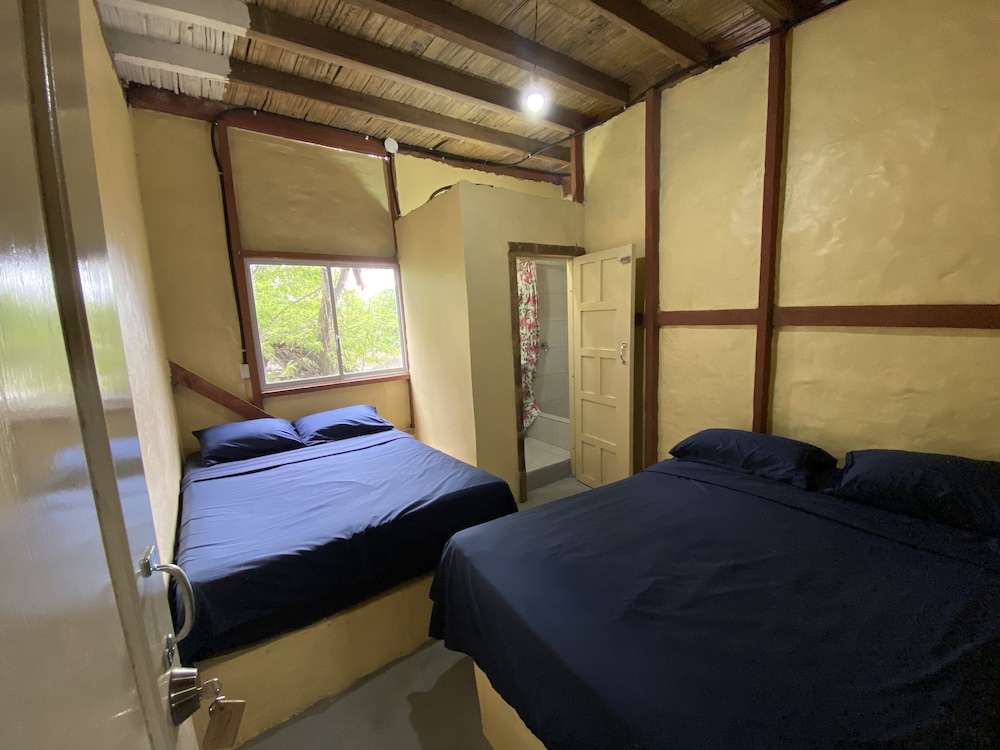 Economy Quadruple Room photo 1