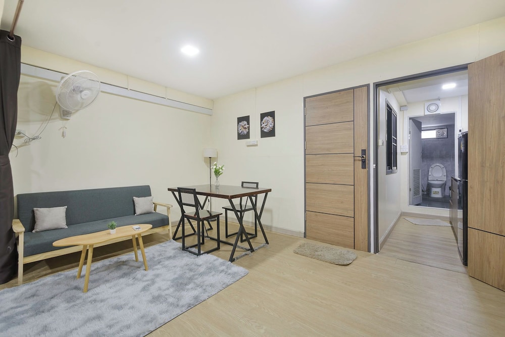 Luxury Studio Suite, Patio, City View photo 3