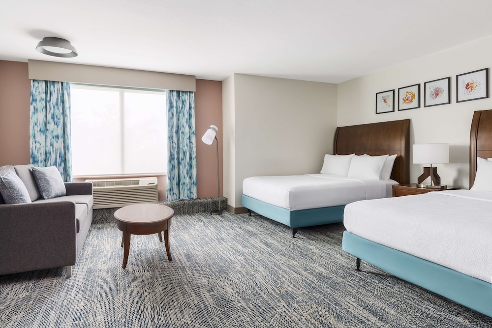 Room, 2 Queen Beds, Accessible, Bathtub (Mobility)