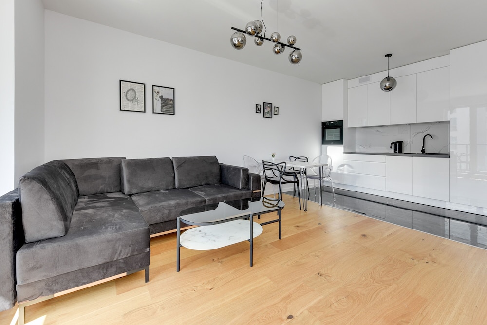 Studio Suite, Balcony (bez parkingu 96B) photo 1