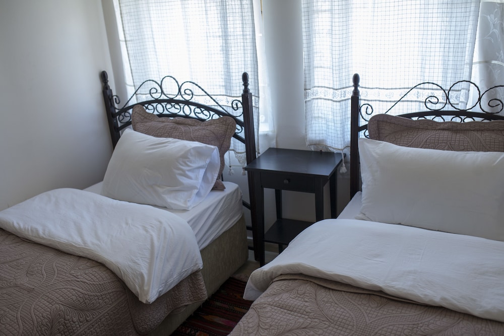 Standard Twin Room photo 1