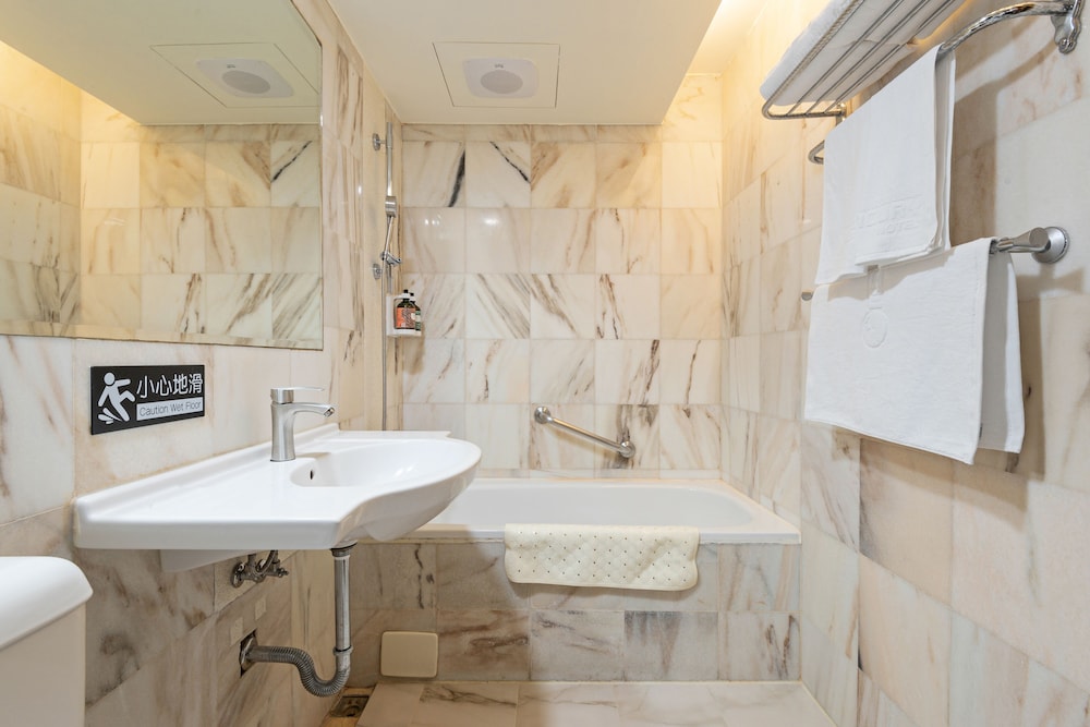 Standard Double Room - Photo 4