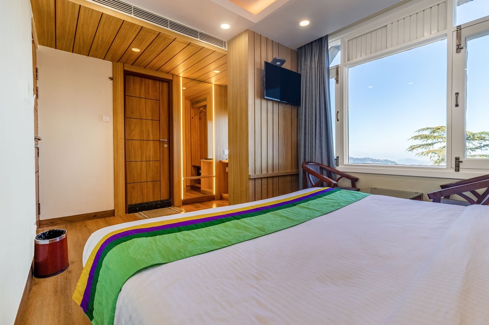 Deluxe Honeymoon Suite With Valley View photo 2