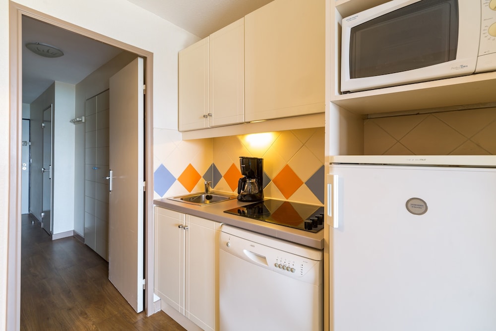 Apartment 6 people - 1 bedroom + 1 sleeping alcove - Air-conditioned - Terrace or balcony - Photo 6