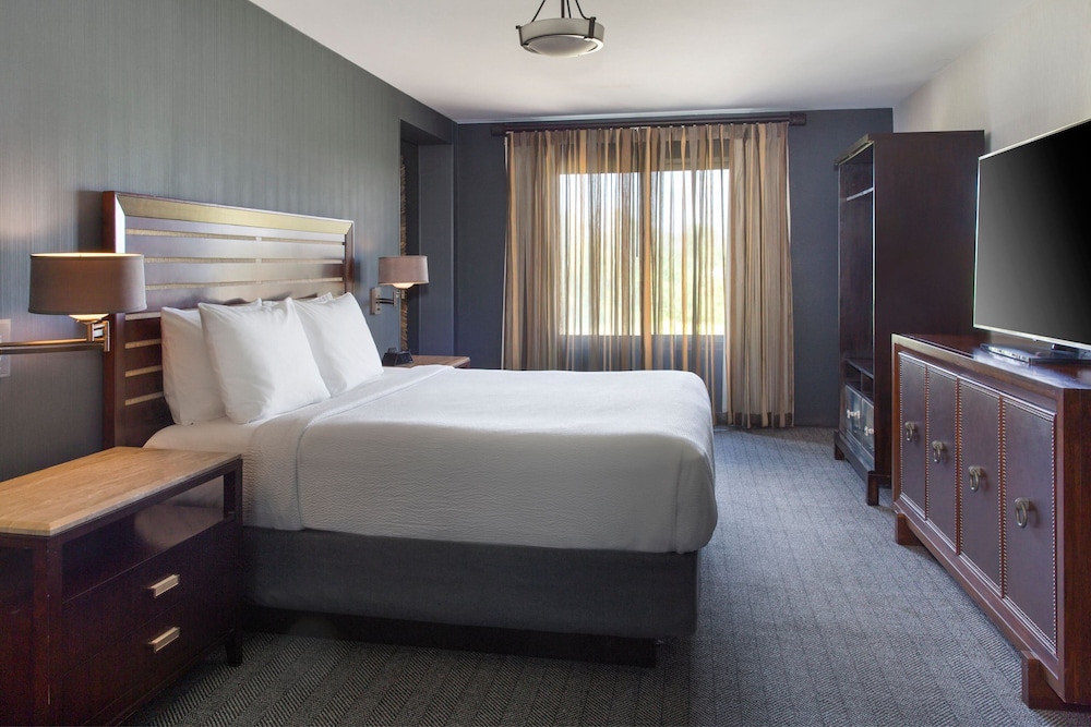 Suite, 1 Bedroom photo 1
