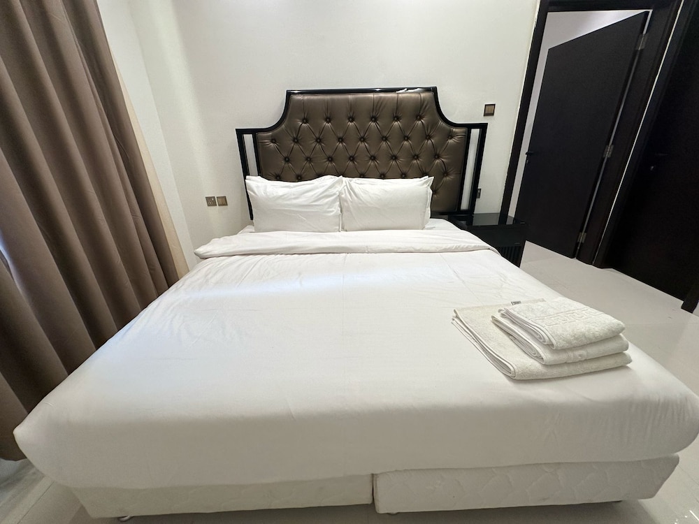 Double Room - Photo 7