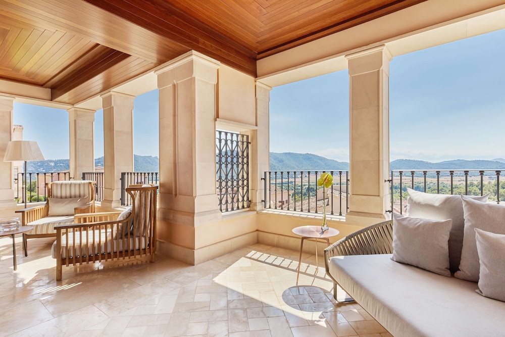 Grand Suite thumbnail 6