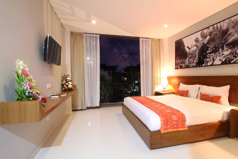 Deluxe Room, Pool View photo 3