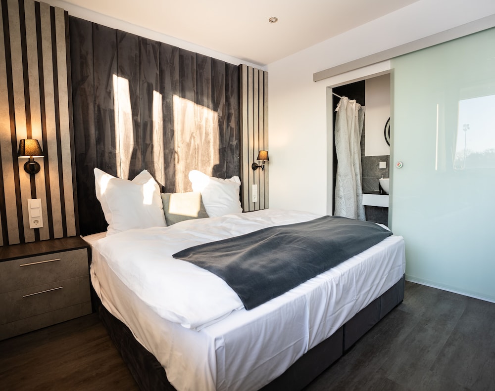 Basic Double Room