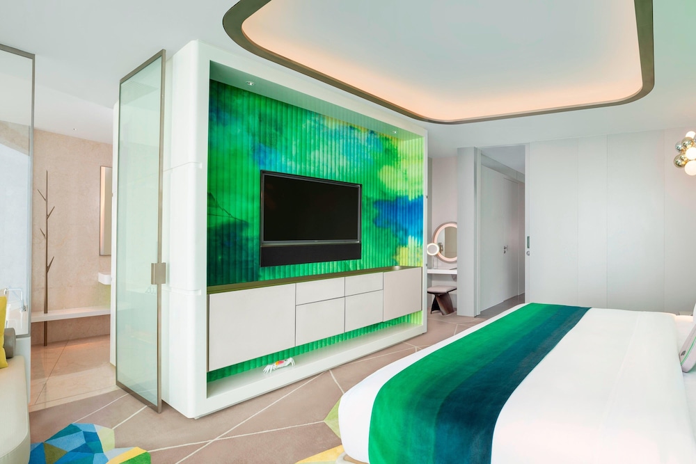 Fantastic Suite, 1 Bedroom, Lake View photo 3