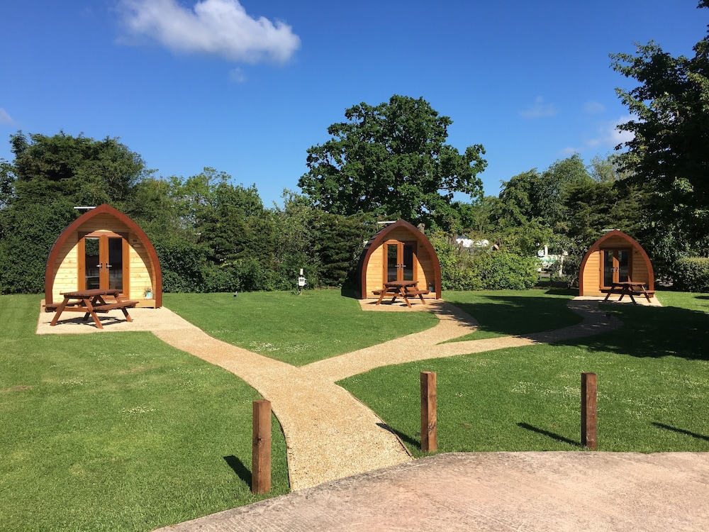 Double Glamping Pod