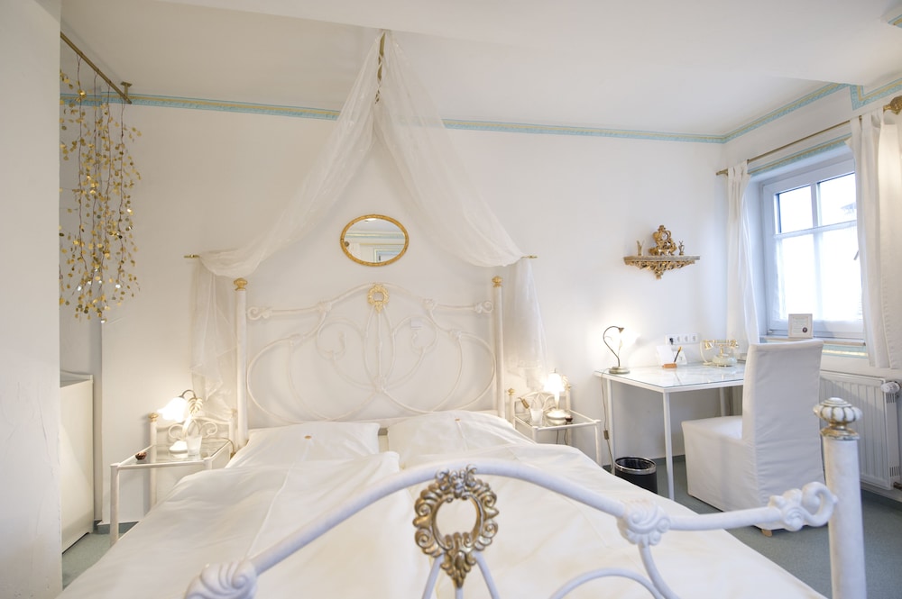 Double Room Gold - Photo 17