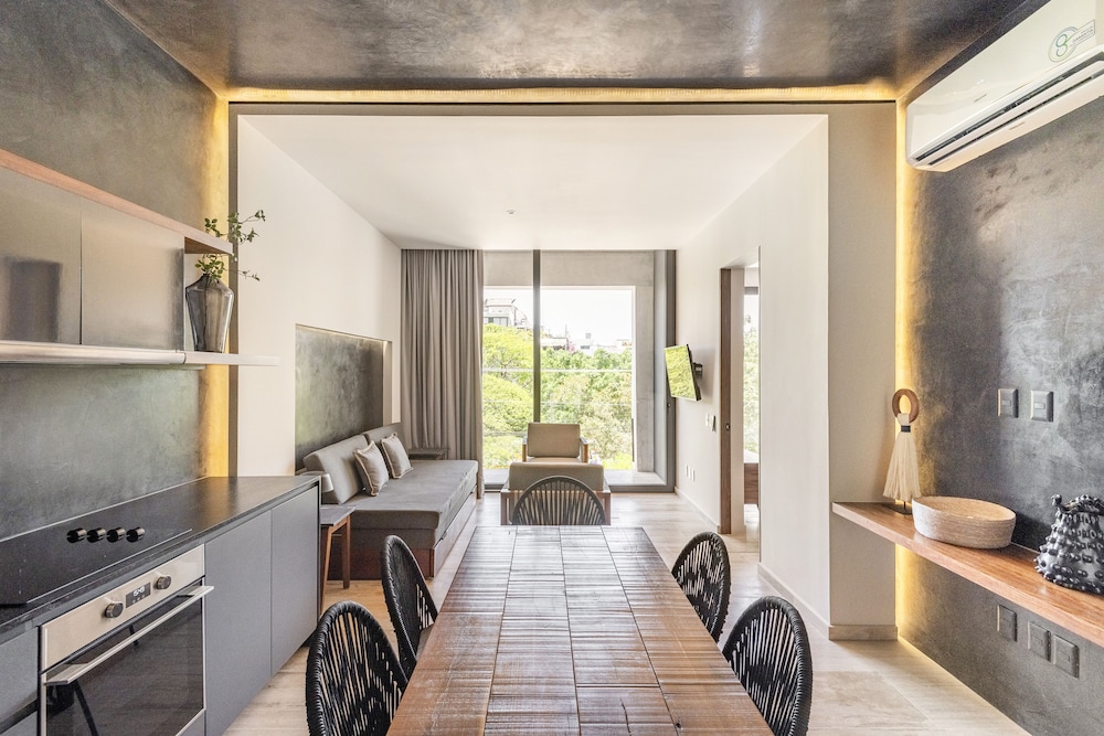 Luxury Apartment, 1 Bedroom, Balcony