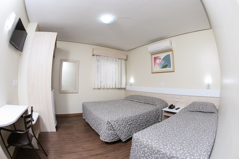 Family Triple Room photo 3