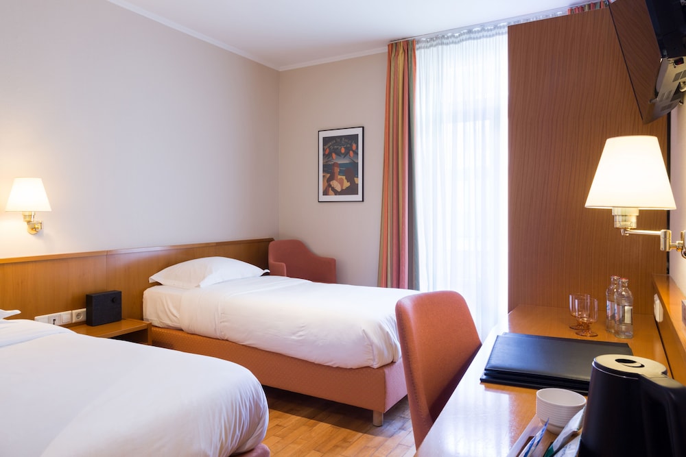 Standard Twin Room photo 1