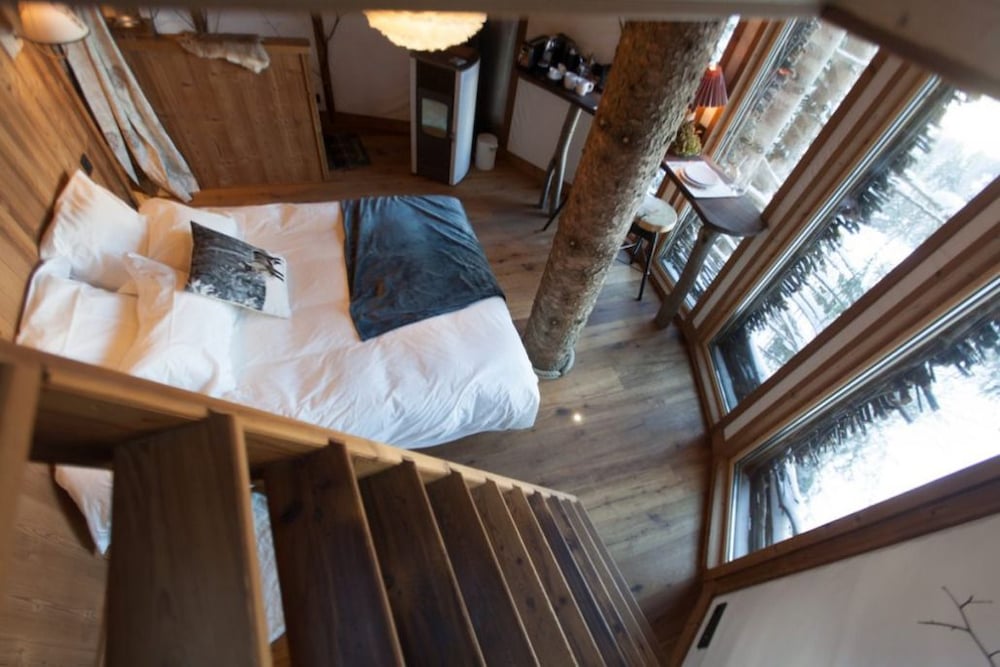 Tree House (Nid) photo 1
