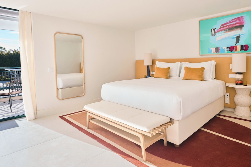 Premium Room - Photo 1
