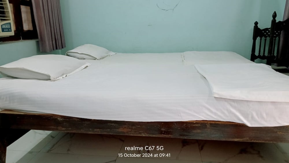 Standard Double Room - Photo 3