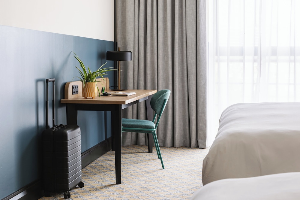 Grand Room, 2 Double Beds - Photo 18