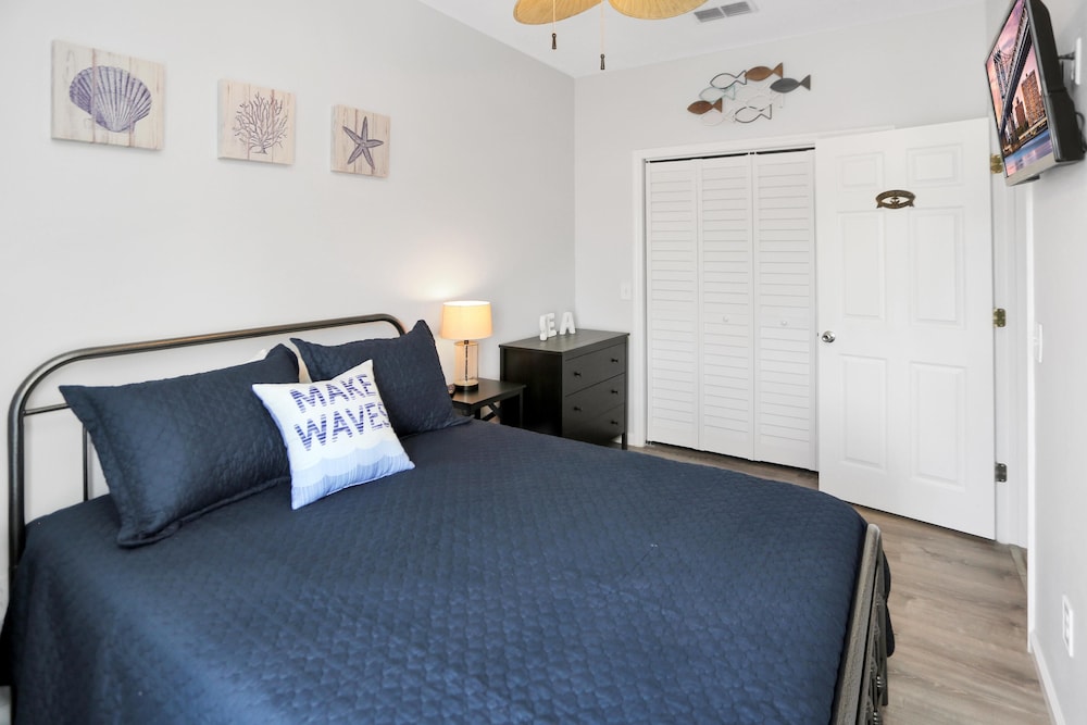 House, Multiple Beds (Set Sail at 5) photo 1
